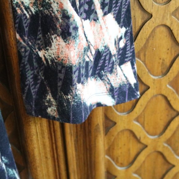 TART Collections Bell Sleeve Printed Surplice Dress - Size XS, NWT! - Picture 6 of 16